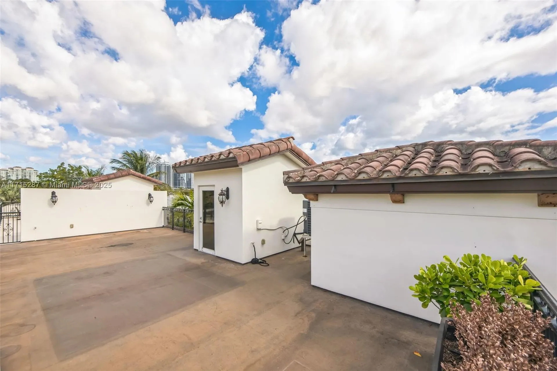 601 SW 10th Street Fort Lauderdale FL 33315