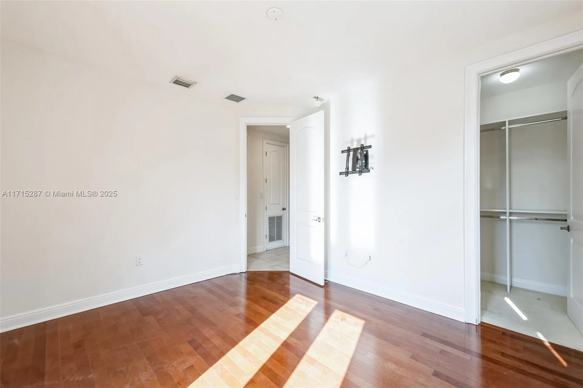 601 SW 10th Street Fort Lauderdale FL 33315