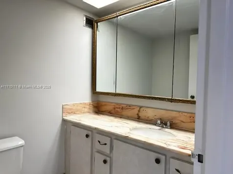 5401 Collins Avenue Miami Beach FL 33140