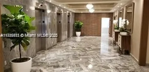 5401 Collins Avenue Miami Beach FL 33140