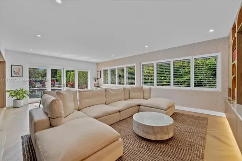 6608 Maynada Street Coral Gables FL 33146