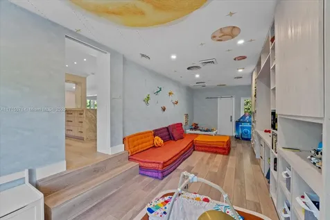 6608 Maynada Street Coral Gables FL 33146