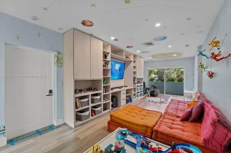 6608 Maynada Street Coral Gables FL 33146