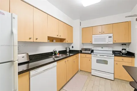 9195 Collins Avenue Surfside FL 33154