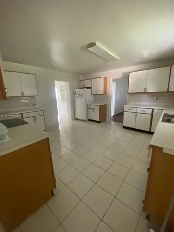 10421 SW 184th Street Cutler Bay FL 33157