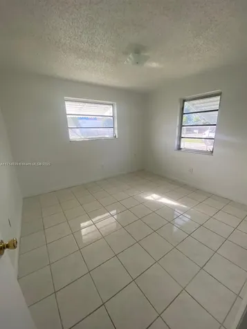 10421 SW 184th Street Cutler Bay FL 33157