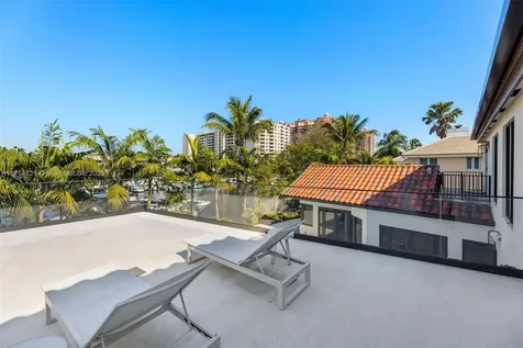 284 Las Brisas Court Coral Gables FL 33143