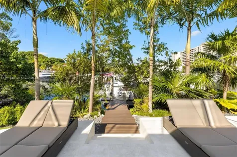 284 Las Brisas Court Coral Gables FL 33143