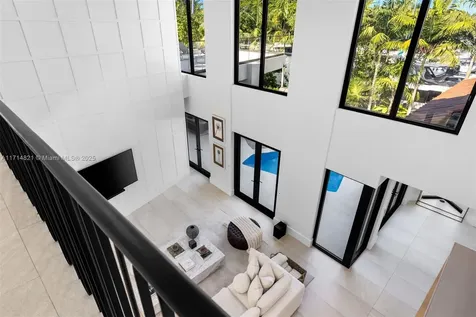 284 Las Brisas Court Coral Gables FL 33143