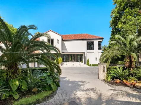 284 Las Brisas Court Coral Gables FL 33143