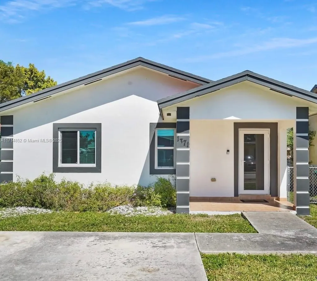 1371 NW 75th Street Miami FL 33147