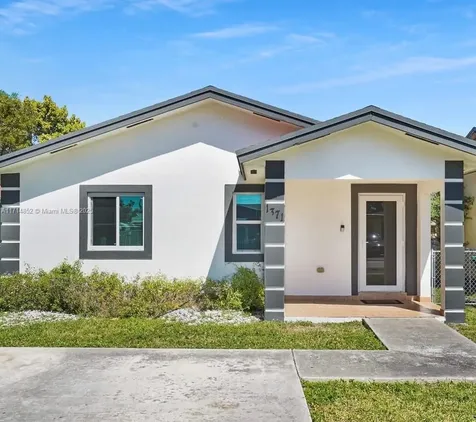 1371 NW 75th Street Miami FL 33147
