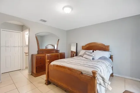 1371 NW 75th Street Miami FL 33147