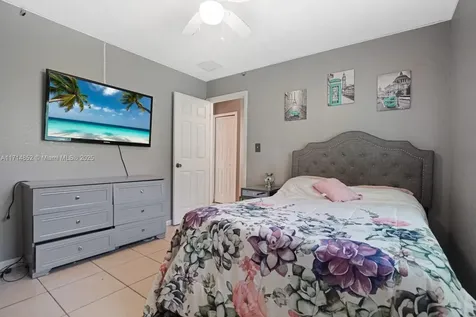 1371 NW 75th Street Miami FL 33147