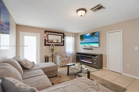 1371 NW 75th Street Miami FL 33147