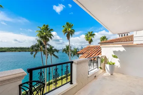2444 Fisher Island Drive Miami Beach FL 33109