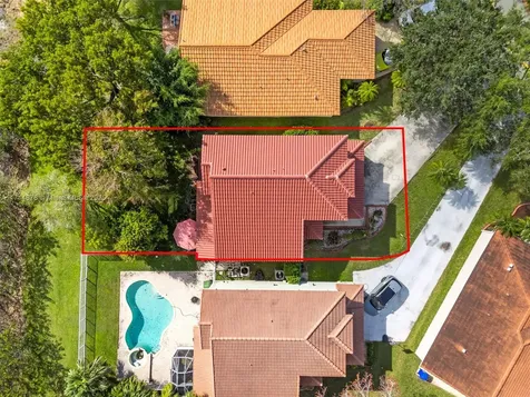 731 NW 182nd Way Pembroke Pines FL 33029