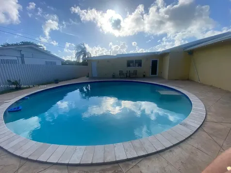 18230 SW 112th Court Miami FL 33157
