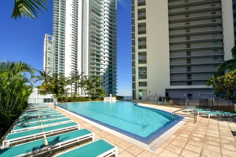 888 Biscayne Boulevard Miami FL 33132