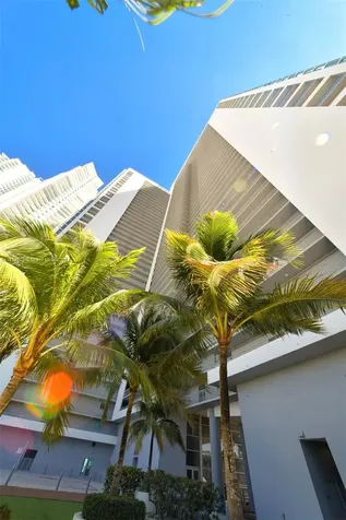 888 Biscayne Boulevard Miami FL 33132