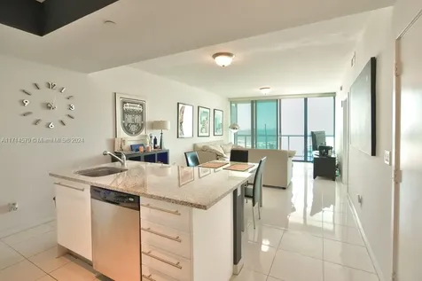 888 Biscayne Boulevard Miami FL 33132