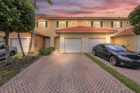 8207 Santa Monica Terrace Tamarac FL 33321