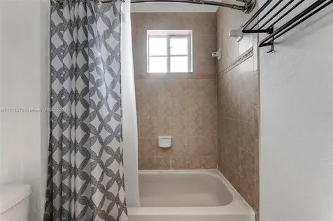 8207 Santa Monica Terrace Tamarac FL 33321