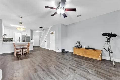 8207 Santa Monica Terrace Tamarac FL 33321