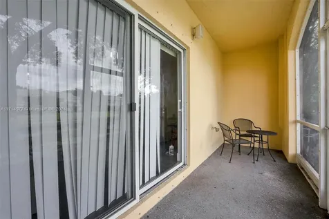 8207 Santa Monica Terrace Tamarac FL 33321