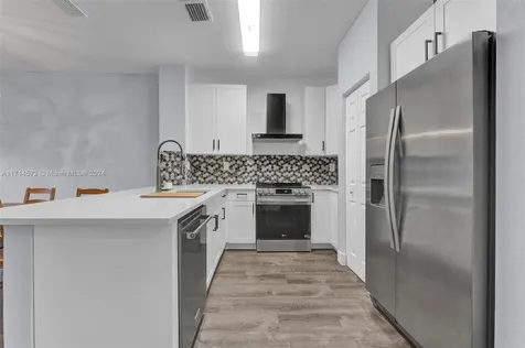 8207 Santa Monica Terrace Tamarac FL 33321