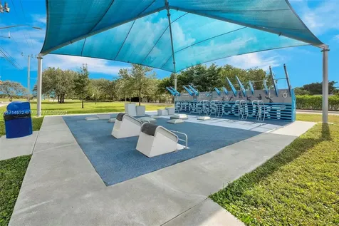 8207 Santa Monica Terrace Tamarac FL 33321