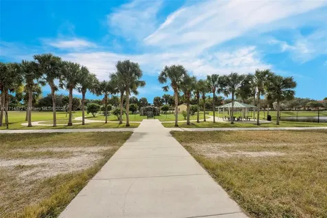 8207 Santa Monica Terrace Tamarac FL 33321