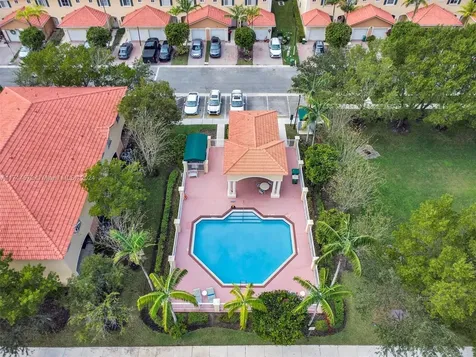8207 Santa Monica Terrace Tamarac FL 33321