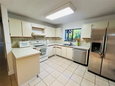12743 SW 61st Terrace Miami FL 33183