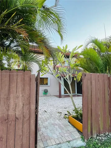 12743 SW 61st Terrace Miami FL 33183