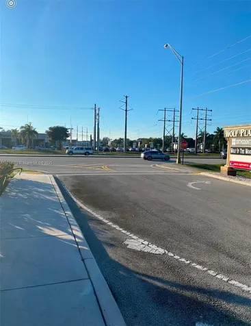 5360 S University Drive Davie FL 33328