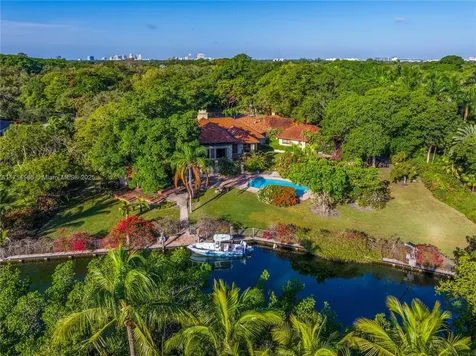 8805 Arvida Drive Coral Gables FL 33156