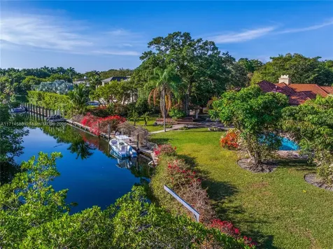 8805 Arvida Drive Coral Gables FL 33156