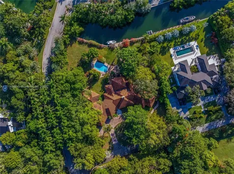 8805 Arvida Drive Coral Gables FL 33156