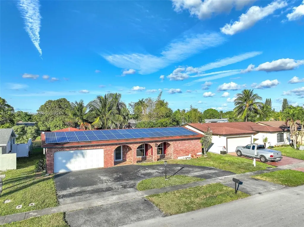 9301 NW 24th Court Sunrise FL 33322