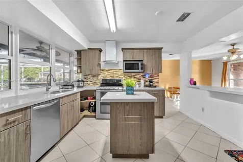 9301 NW 24th Court Sunrise FL 33322