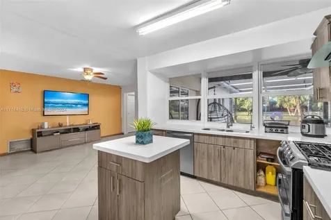 9301 NW 24th Court Sunrise FL 33322