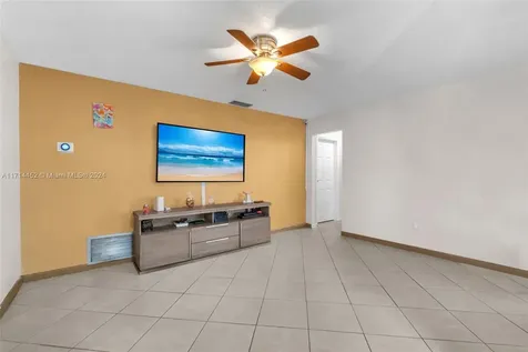 9301 NW 24th Court Sunrise FL 33322
