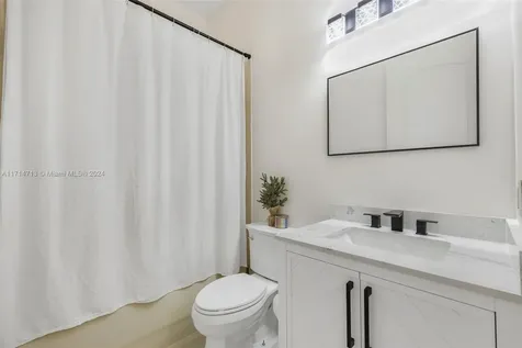 1042 SW 146th Terrace Pembroke Pines FL 33027