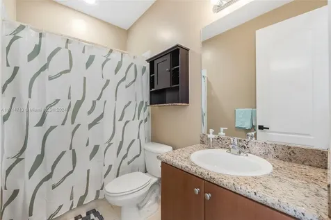 1042 SW 146th Terrace Pembroke Pines FL 33027
