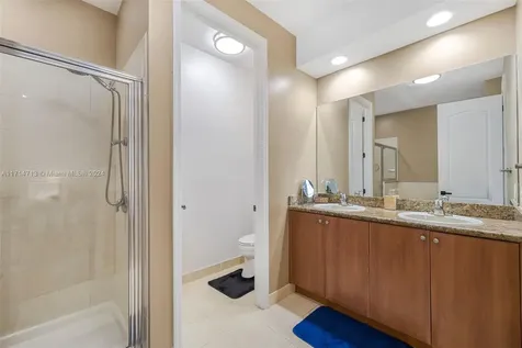 1042 SW 146th Terrace Pembroke Pines FL 33027