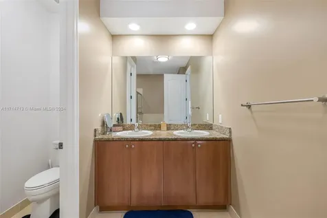 1042 SW 146th Terrace Pembroke Pines FL 33027