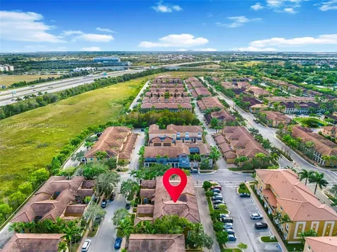 1042 SW 146th Terrace Pembroke Pines FL 33027