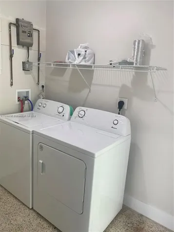 9228 SW 37th Street Miami FL 33165