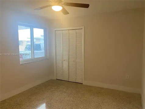 9228 SW 37th Street Miami FL 33165